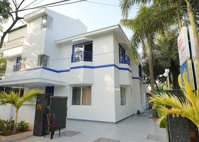 Bay Breeze Suites