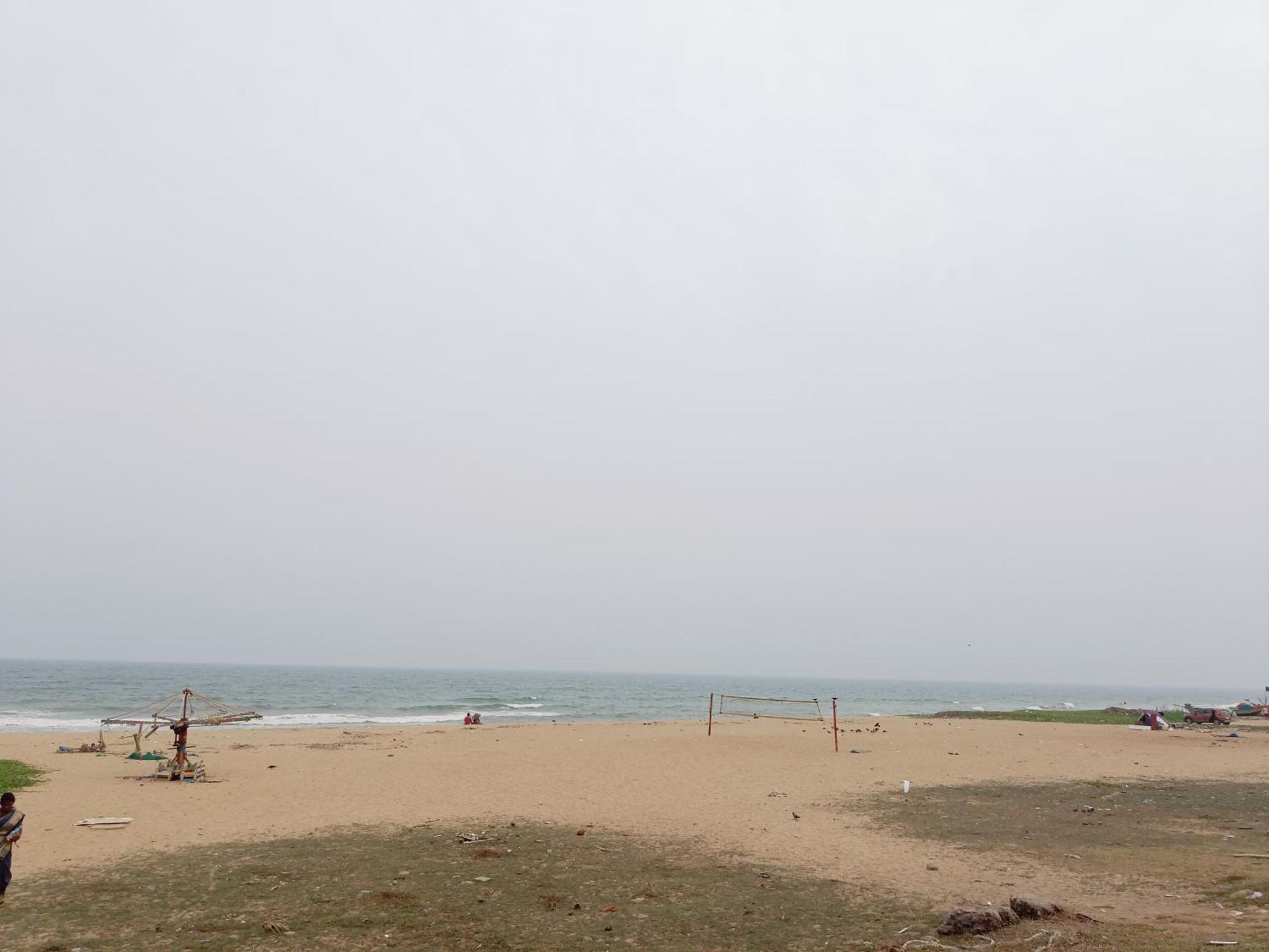 Bay Breeze Hotel