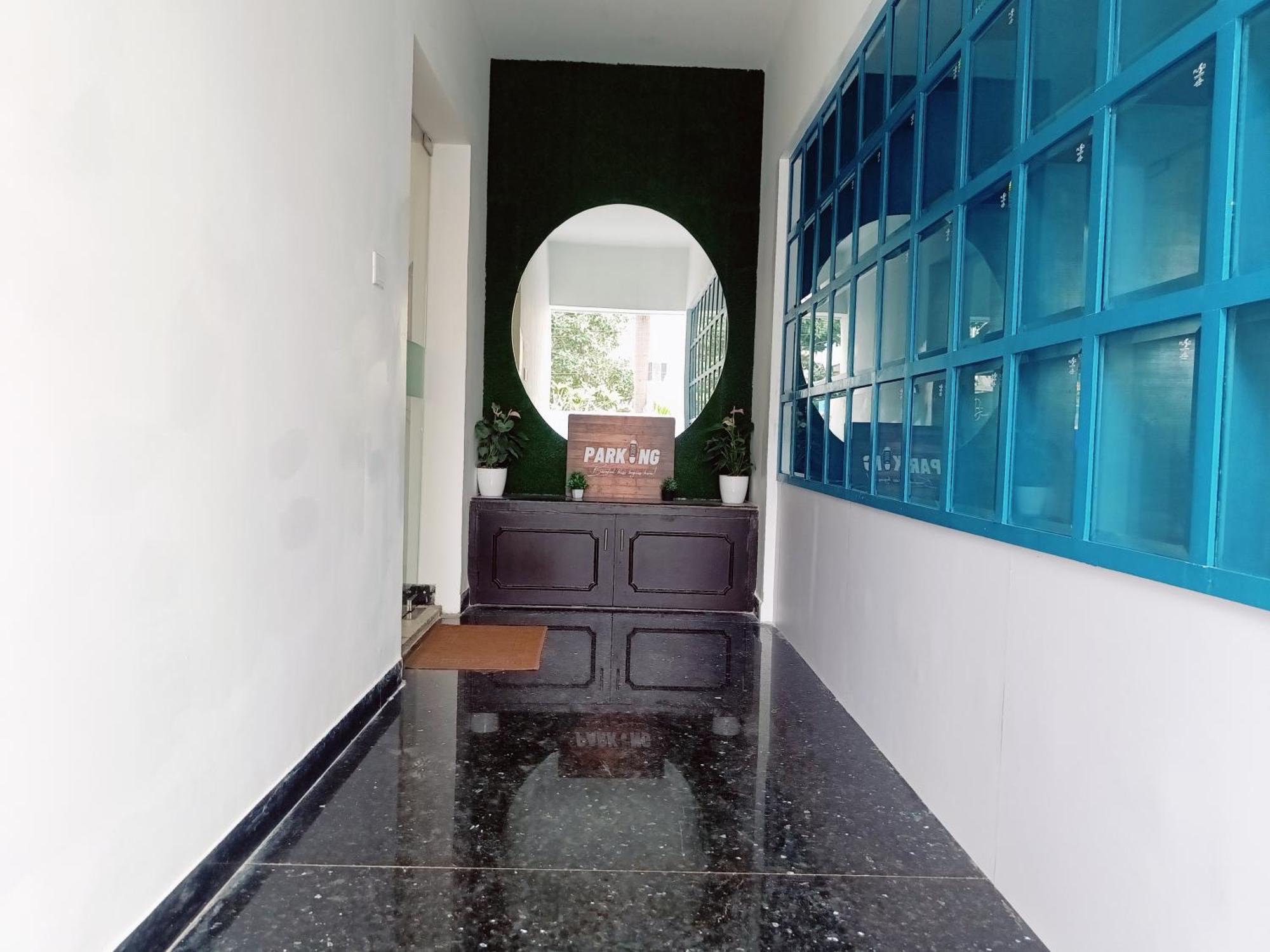 Hotel Bay Breeze Chennai